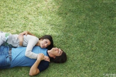 ​为什么男朋友突然冷淡 男朋友对自己越来越冷淡怎么回事