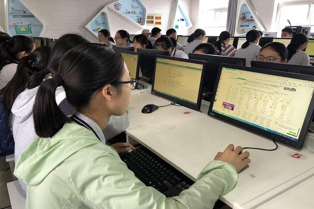 高考各个学校分数线什么时候出(高考成绩23日起陆续公布)(4)