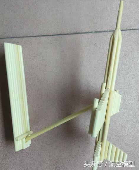 飞机模型筷子手工制作(制作简易的飞机模型)(18)