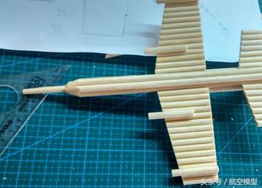飞机模型筷子手工制作(制作简易的飞机模型)(15)