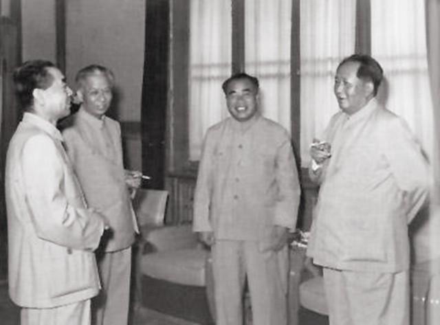 现有中将军衔以上的有哪些（我国军衔大将和上将哪个大）(图15)