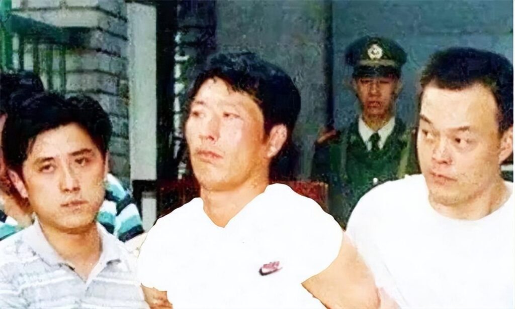 白宝山案件纪实_第一悍匪是谁
