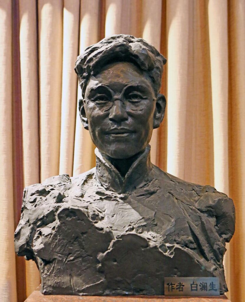 中国电影之父是谁_人物经历个人生活