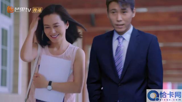 49岁俞飞鸿“新男友”首次曝光(俞飞鸿老公是谁个人资料)