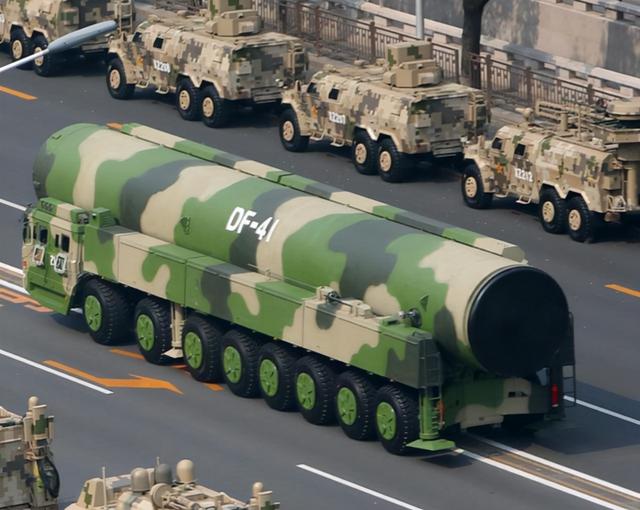 美国公认三大顶级武器（美国6款十分先进的武器）(14)