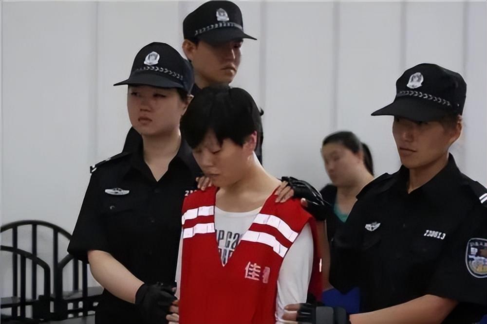 谭蓓蓓男婴现在怎么样了(谭蓓蓓案件最后怎么处理的)