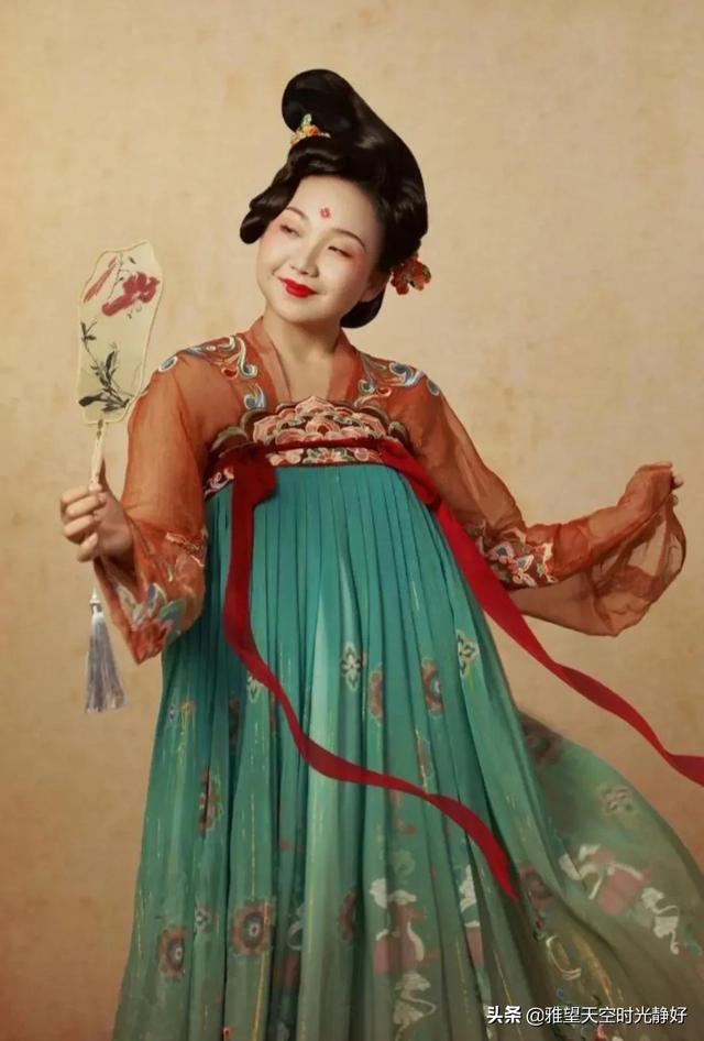 国风古装汉服秀(女明星汉服造型大赏)(78)