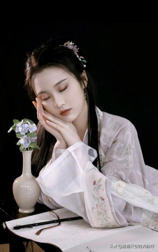 国风古装汉服秀(女明星汉服造型大赏)(76)