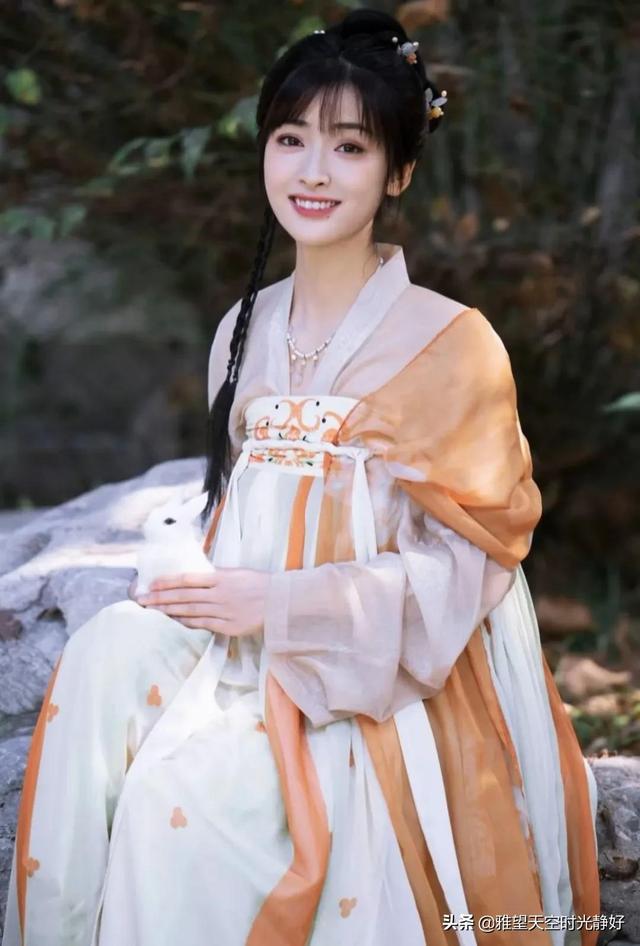国风古装汉服秀(女明星汉服造型大赏)(3)
