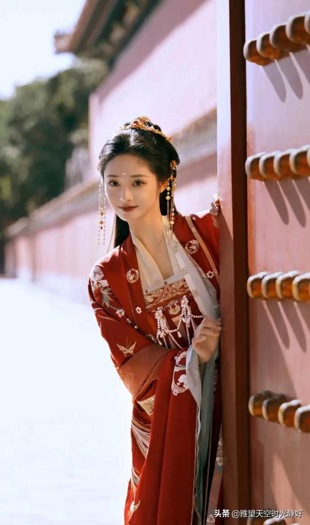 国风古装汉服秀(女明星汉服造型大赏)(25)