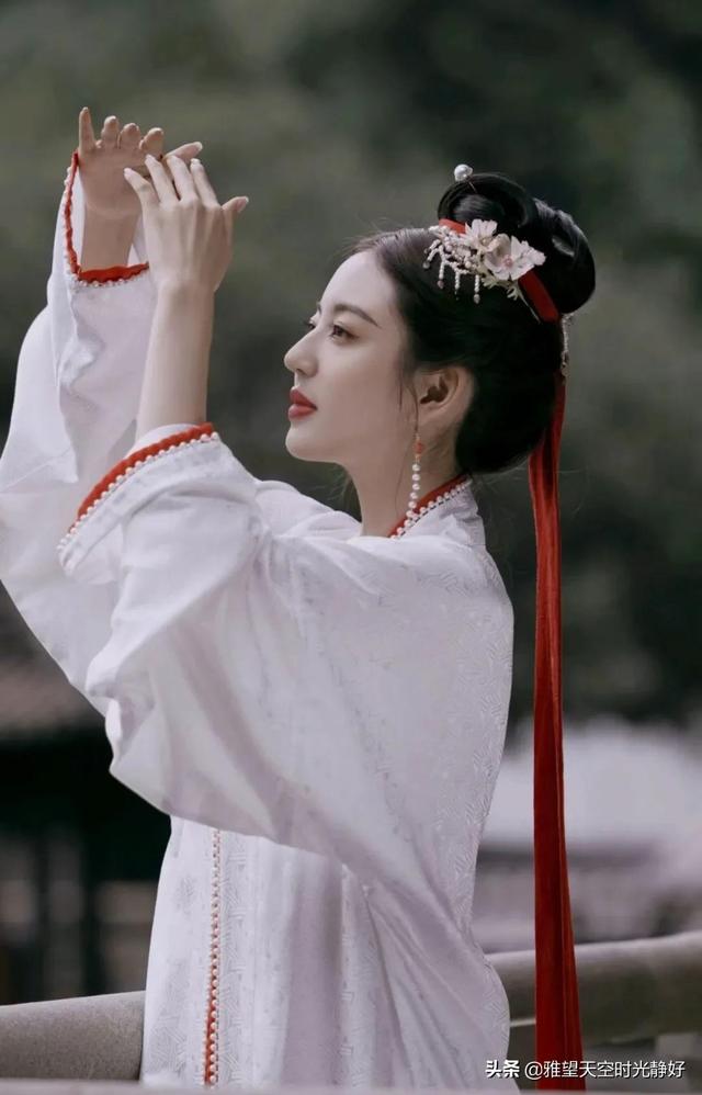 国风古装汉服秀(女明星汉服造型大赏)(47)
