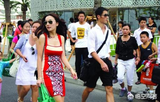 前国乒名将王励勤前女友女主播刘彦池近况如何？她与王励勤为何分手？
