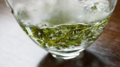 ​绿茶适合什么茶具（绿茶用什么茶具泡好喝）