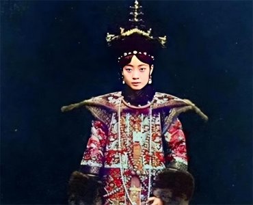 ​婉容皇后的一生简历（皇后婉容年轻时有多美）