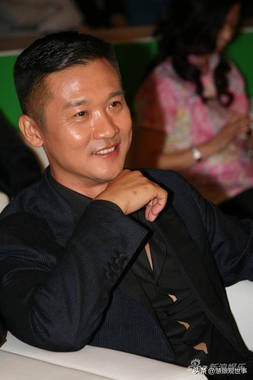 侯卫东官场笔记网络完整篇（狗尾续貂的侯卫东官场笔记）(3)