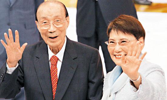 梁安琪年轻时的生活（跟梁安琪一样舞女出身的她）(9)