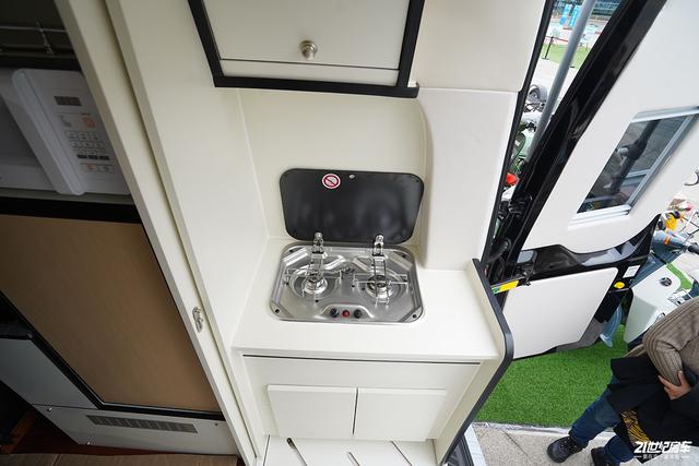 福特新全顺b型房车2022最新款（商务范倍儿有面）(23)