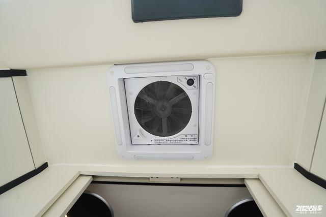 福特新全顺b型房车2022最新款（商务范倍儿有面）(26)