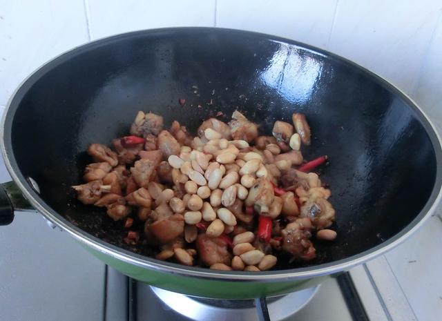麻辣兔肉最正宗的做法与配方(麻辣兔肉你吃过吗)(9)