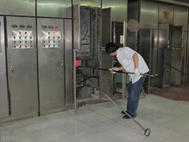 想进殡仪馆工作好进吗(殡仪馆经常招3个职业)(5)