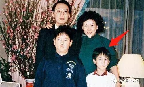汤珈铖的别墅（这位豪门初代国民老公）(57)
