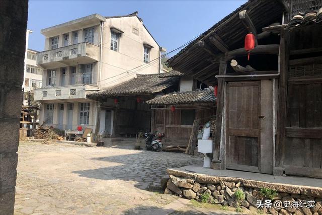 富豪公开征婚（富婆征婚送宾利）(8)