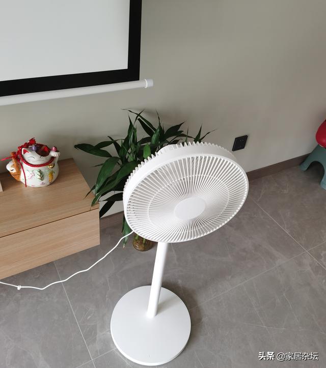 空气循环扇和电扇哪个更实用（被吹上天的空气循环扇比空调还好用）(2)
