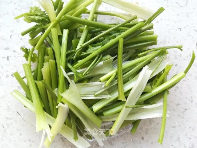 香菜怎样做才好吃又简单（香菜的8种家常做法）(11)