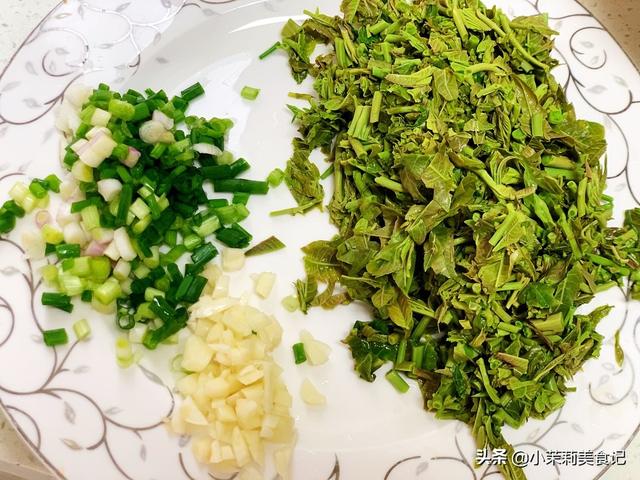 制作香椿之前先焯水更健康吗（这才是香椿的正确处理方法）(5)