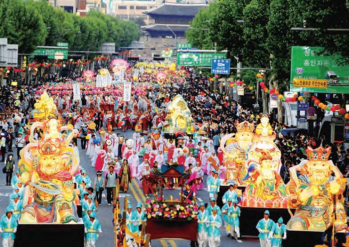 韩国是信天主教多还是基督教(韩国人信仰什么教)(图3) 韩国是信天主教多还是基督教(韩国人信仰什么教)(图3)