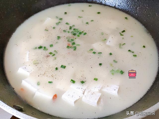 烤鸭鸭架熬汤最简单的方法（吃完烤鸭鸭架别浪费）(11)
