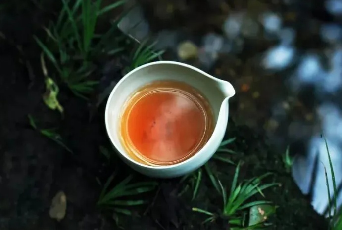 绿茶中的茶多酚有什么作用（茶多酚是什么）(图2)