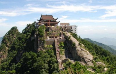 ​九华山是什么菩萨的道场（九华山为什么会成为他的道场）