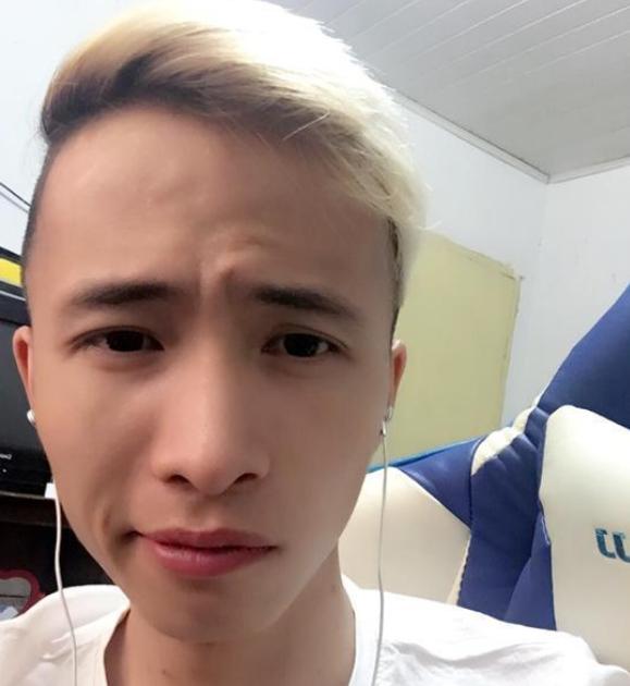 文森特战旗直播间哭了(战旗直播转型被迫解约文森特)(7)