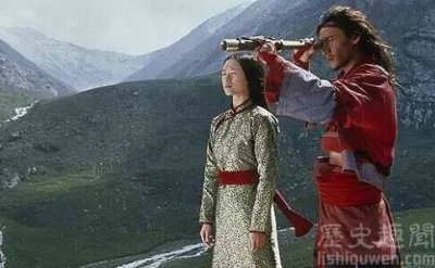 ​玉娇龙和罗小虎的关系 玉娇龙为什么跳崖