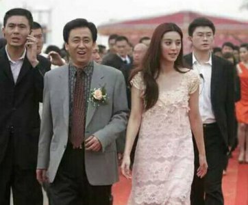 ​许家印和范冰冰怀孕生子是真的吗（许家印和范冰冰是什么关系）