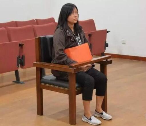 美容院微针骗局(女子注射微商溶脂针险毁容)(2)