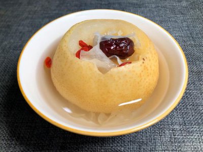 ​止咳润肺冰糖雪梨的做法（教你一个冰糖雪梨的养生做法）