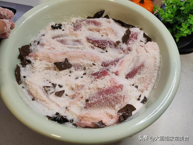 腌腊肉的制作方法怎样才能入味 腌腊肉时教你这样做(4)