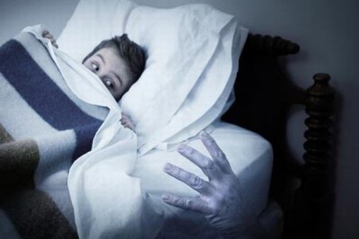 ​梦魇是什么意思?鬼压床的科学说法(肌肉神经未完全醒)