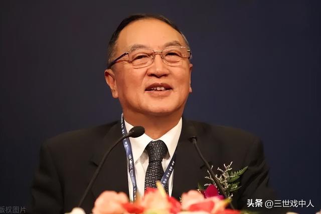 柳传志被选入小学教材引争议(联想柳传志入选小学教材)(3)
