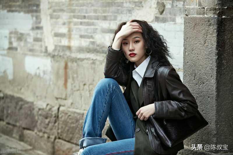 花痴是什么意思(女人是否花痴?) 花痴是什么意思(女人是否花痴?)