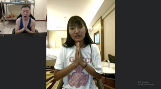药水哥大战网红!直播祭出脱衣求佛大法,惨遭官方封禁?