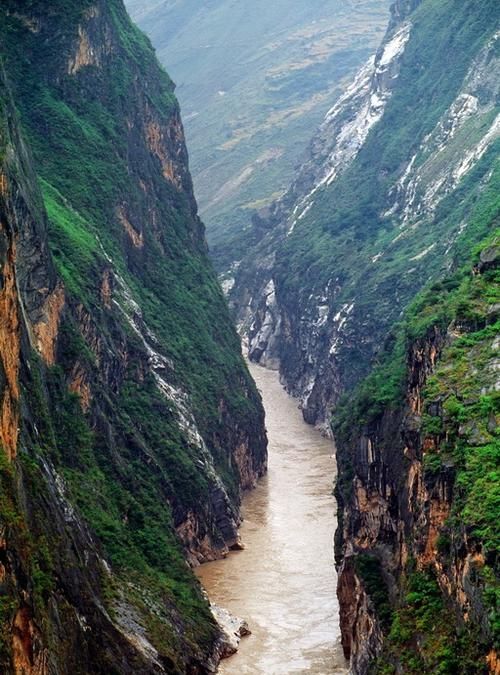 虎跳峡在哪条江