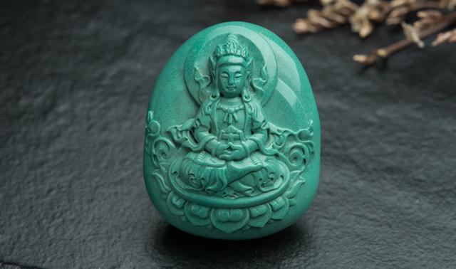 绿松石哪一种颜色品质最好(绿松石什么颜色才是最好的)(图2) 绿松石哪一种颜色品质最好(绿松石什么颜色才是最好的)(图2)