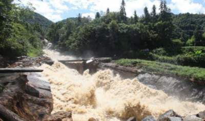 ​山洪爆发还是山洪暴发哪个对,山洪爆发哪个字错了?