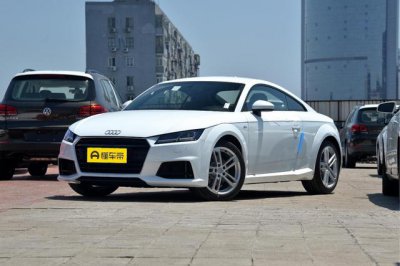 ​奥迪tt硬顶敞篷演示（奥迪TT硬顶跑车5.9秒破百）