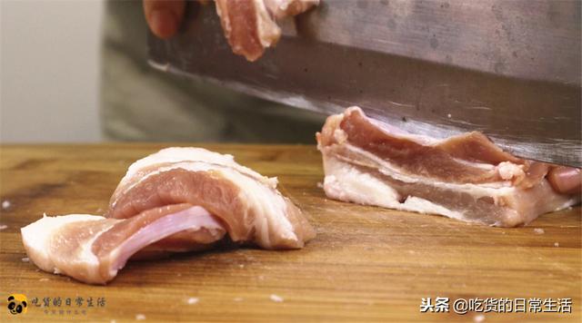 小酥肉要怎么做才能酥脆(教你酥肉的正宗做法)(5)