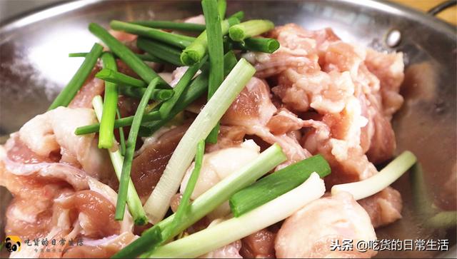 小酥肉要怎么做才能酥脆(教你酥肉的正宗做法)(6)