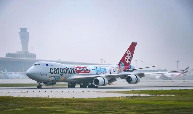 波音747客机最大型号(世界上最长的民航客机)(2)